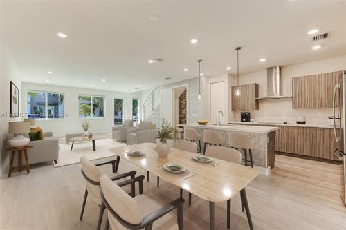 6675 Nw 102nd Path, Doral, FL, 33178-3049 | Card Image