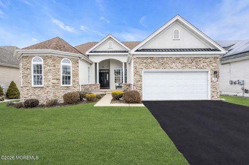 100 Mission Way, Barnegat, NJ, 08005-3338 | Card Image