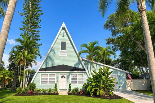 501 Pameto Rd, Nokomis, FL, 34275-3003 | Card Image