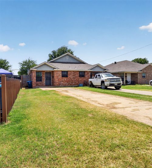 1426-1424 E Mulkey St, Fort Worth, TX, 76104-7017 | Card Image