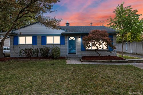 29215 Carlton St, Inkster, MI, 48141-1621 | Card Image