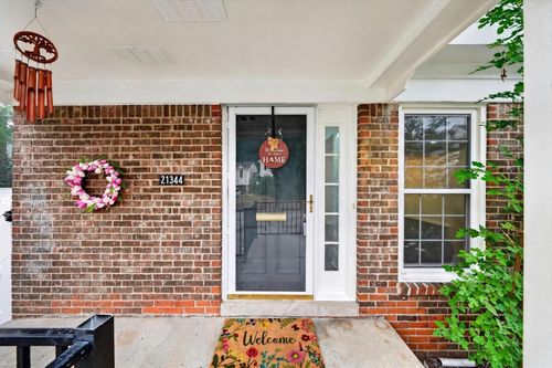 21344 E Glen Haven Cir, Northville, MI, 48167-2410 | Card Image