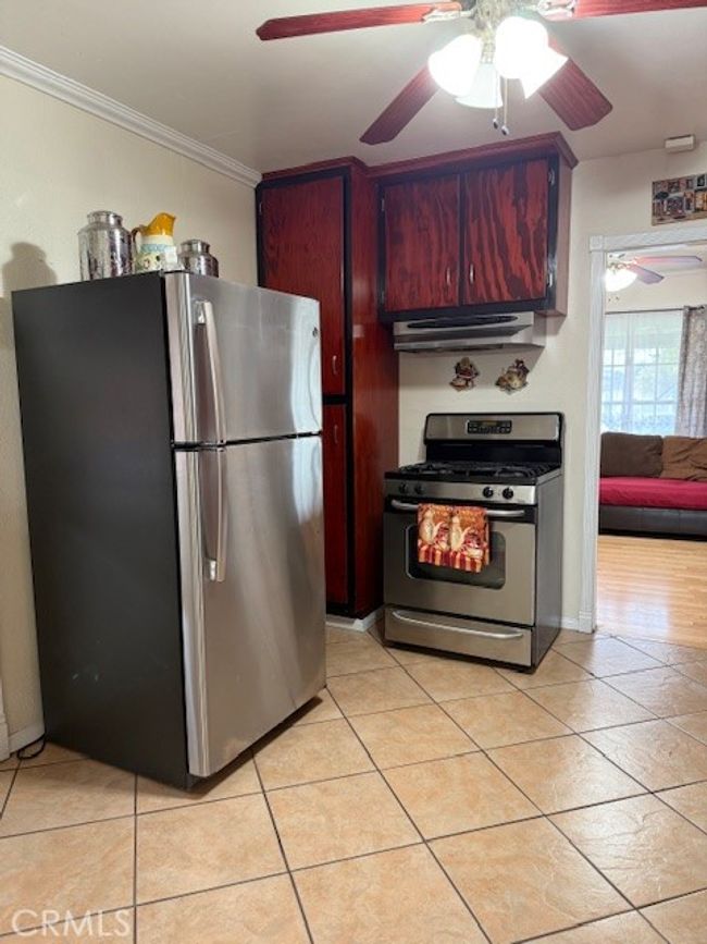 14533 Cameo Ave, House other with 2 bedrooms, 1 bathrooms and 1 parking in Norwalk CA | Image 8