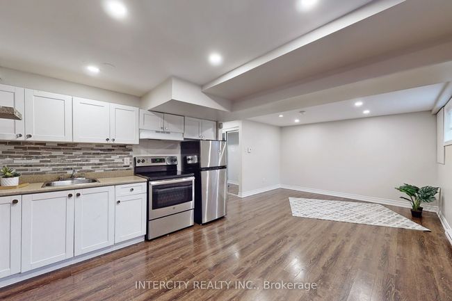122 Rutherford Rd N, House other with 5 bedrooms, 2 bathrooms and 6 parking in Brampton ON | Image 22