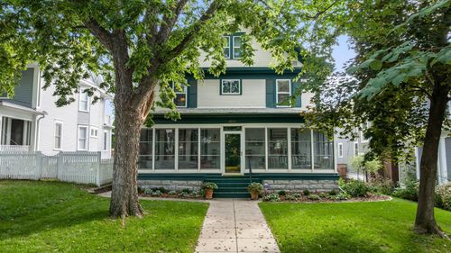 2017 Girard Avenue S, Minneapolis, MN, 55405 | Card Image
