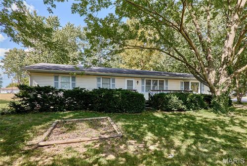 5 E Bibb Dr, Bowling Green, MO, 63334-2401 | Card Image
