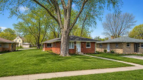 2128 Bethesda Boulevard, Zion, IL, 60099 | Card Image
