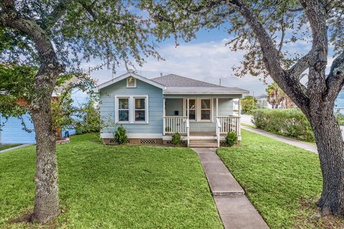 4102 Avenue M 1/2, Galveston, TX, 77550-3948 | Card Image