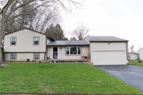15 Virginia Manor Rd, Gates, NY, 14606-3229 | Card Image