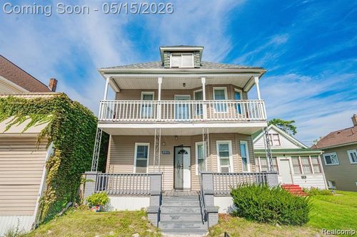 2311 Botsford St, Hamtramck, MI, 48212-2697 | Card Image