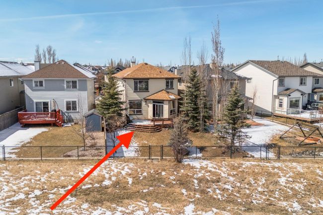 202 Tuscany Ravine Close Nw, Home with 4 bedrooms, 3 bathrooms and 4 parking in Calgary AB | Image 3