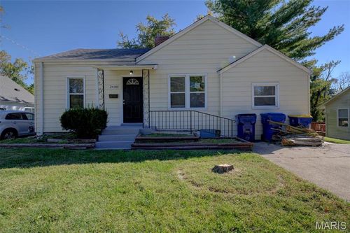 2430 Prouhet Ave, Saint Louis, MO, 63114-1918 | Card Image