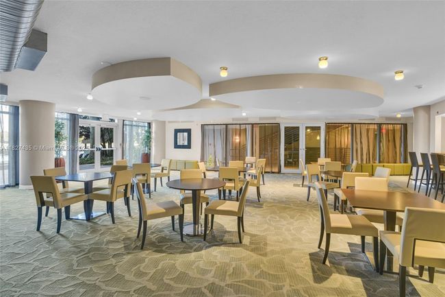 APT-1903S - 2681 N Flamingo Rd, Condo with 2 bedrooms, 2 bathrooms and null parking in Sunrise FL | Image 38