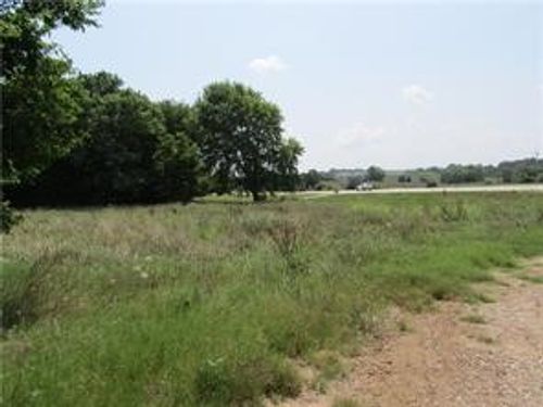 106 Highway 62 W, Berryville, AR, 72616-8807 | Card Image