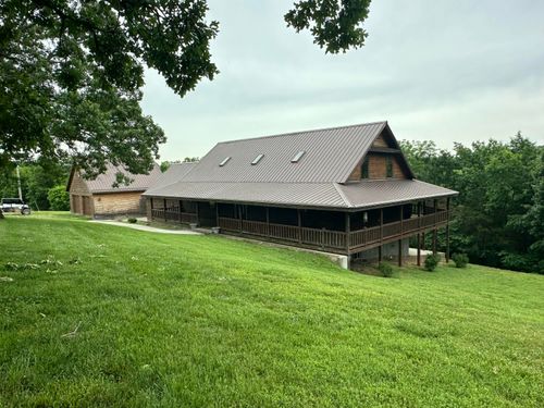 300 Roundup Ln, Bakersfield, MO, 65609-8057 | Card Image