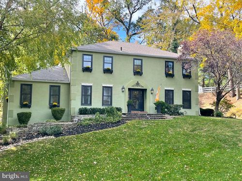 800 Maple Glen Ln, WAYNE, PA, 19087-4727 | Card Image
