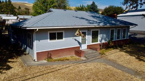 2395 Villard St, Pomeroy, WA, 99347-8797 | Card Image