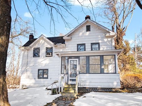 62 N Airmont Rd, Suffern, NY, 10901-3928 | Card Image