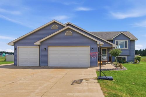11207 39th Ave, Lake Hallie, WI, 54729-6789 | Card Image