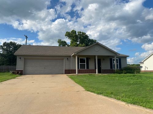 28 Cypress Ave, Clarksville, AR, 72830-6038 | Card Image