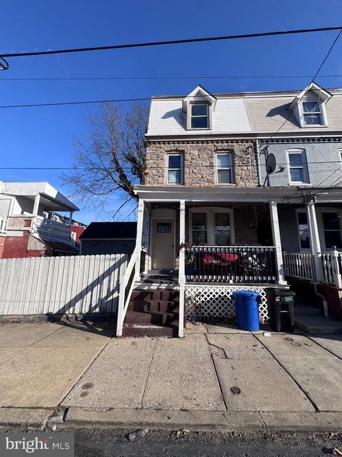 213 Juniata St, LANCASTER, PA, 17602-4515 | Card Image