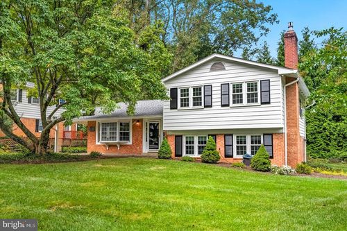 1722 Pine Valley Dr, VIENNA, VA, 22182-2341 | Card Image