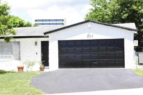 237 Porter Pl, West Palm Beach, FL, 33409-3711 | Card Image