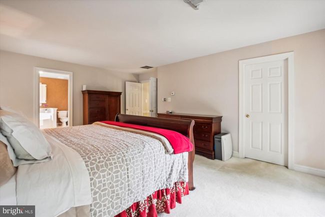 11400 Towering Oak Way, House other with 7 bedrooms, 5 bathrooms and null parking in RESTON VA | Image 27