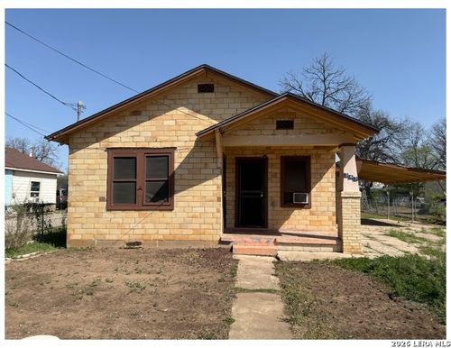 343 Ceralvo St, San Antonio, TX, 78207-7731 | Card Image