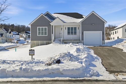 4 Stillman Wye, Monroe, NY, 10950-7103 | Card Image