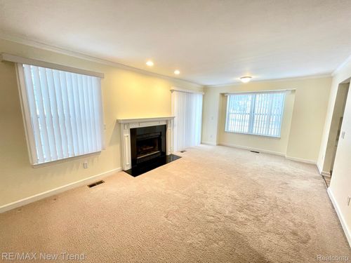 41363 Cornell Dr, Novi, MI, 48377-1556 | Card Image