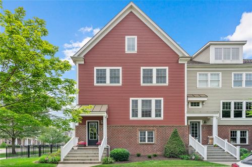 234 College Ave, Oakmont, PA, 15139-2186 | Card Image