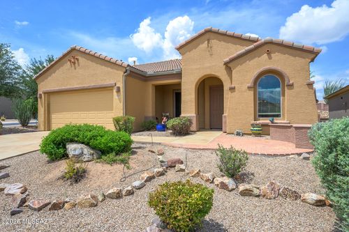 5815 S Henderson Canyon Dr, Green Valley, AZ, 85622-6322 | Card Image