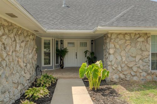 617 N Falcon Way, Mustang, OK, 73064-2028 | Card Image