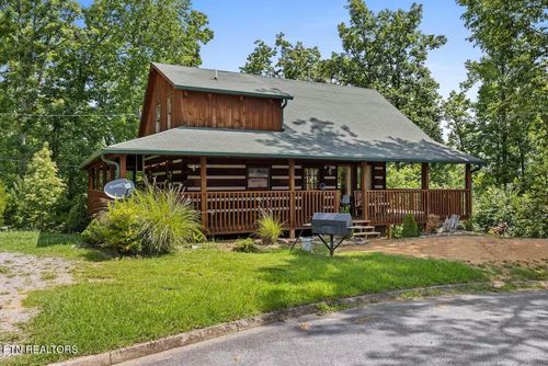 1709 Bear View Rd, Sevierville, TN, 37876 | Card Image