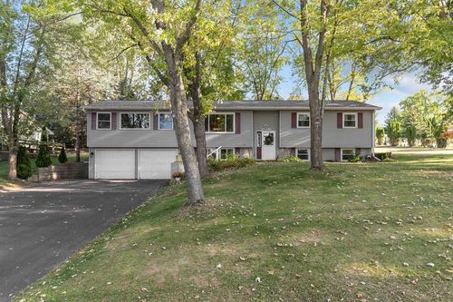 2060 Southland Lane, NEW LONDON, WI, 54961 | Card Image