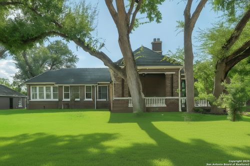 148 E Elsmere Pl, San Antonio, TX, 78212-2345 | Card Image