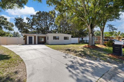 8507 Libby Ln, TAMPA, FL, 33619-6633 | Card Image