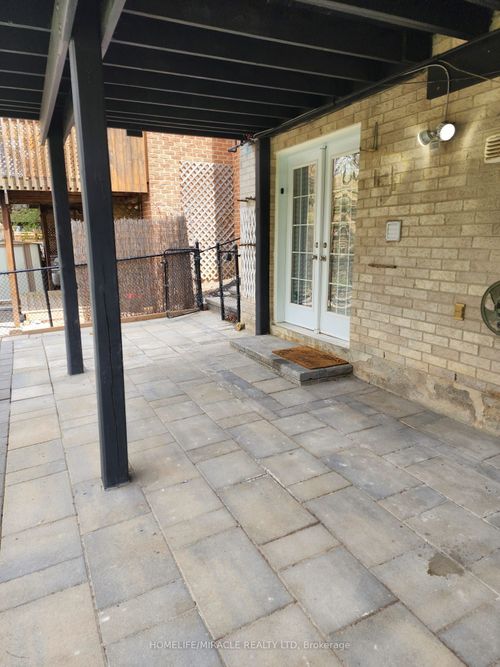 lower-2385 Hargood Pl, Mississauga, ON, L5M3G2 | Card Image