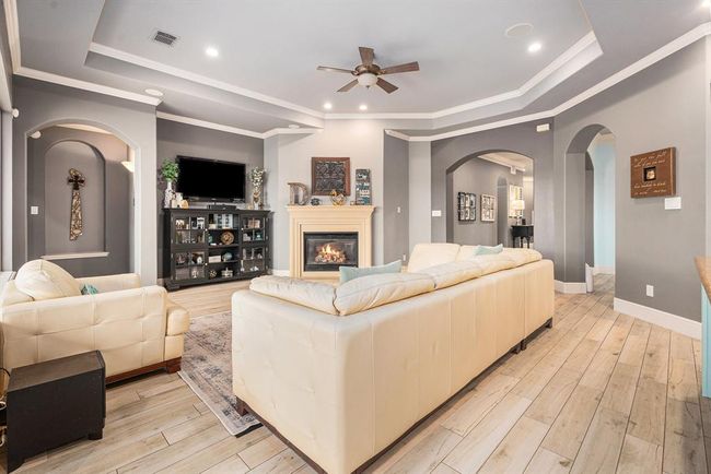 3038 S Island Dr, House other with 4 bedrooms, 5 bathrooms and 2 parking in Seabrook TX | Image 12