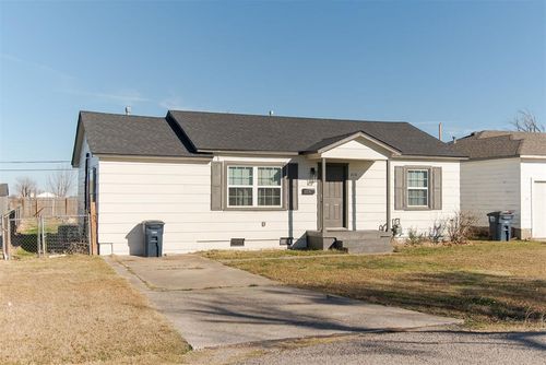 314 W 36th St, Shawnee, OK, 74804-1930 | Card Image