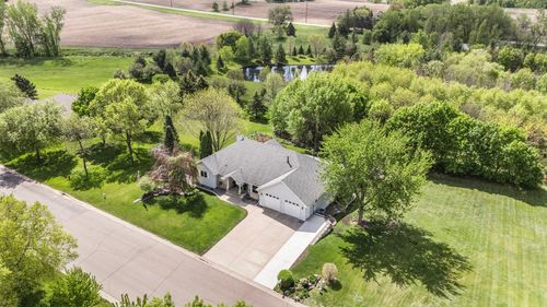 400 Klarsyn St Se, Cokato, MN, 55321-4648 | Card Image