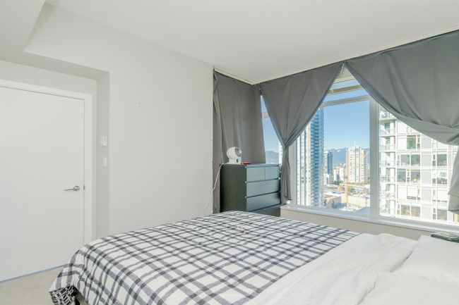 2604 - 4900 Lennox Lane, Condo with 2 bedrooms, 2 bathrooms and 1 parking in Burnaby BC | Image 19
