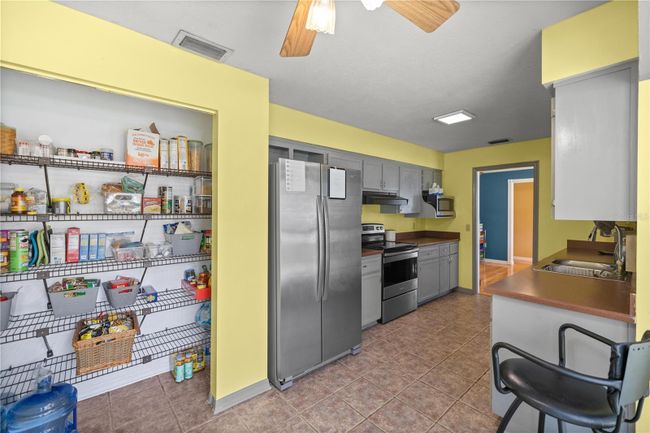 4867 Se 33 Rd Ave, House other with 3 bedrooms, 2 bathrooms and null parking in OCALA FL | Image 9
