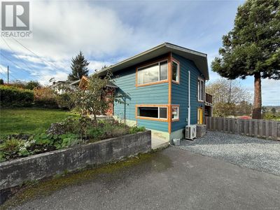 210 Cypress St, House other with 3 bedrooms, 2 bathrooms and 2 parking in Port McNeill BC | Image 2