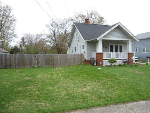 2274 N Carolina St, Saginaw, MI, 48602-3869 | Card Image