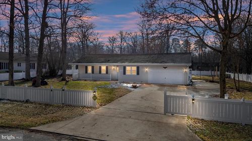 25361 Calvert Dr, GREENSBORO, MD, 21639-1241 | Card Image