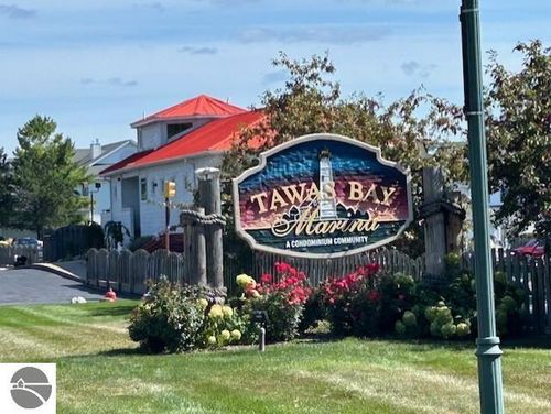 939 W Lake St, Tawas City, MI, 48763-9323 | Card Image