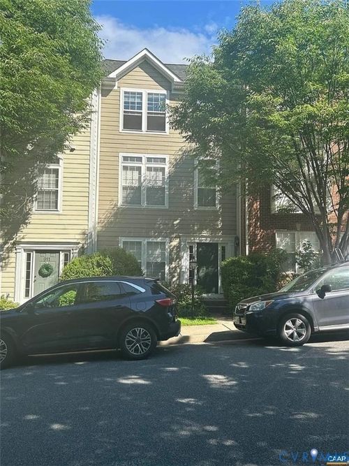 913 Bing Ln, CHARLOTTESVILLE, VA, 22903-4048 | Card Image