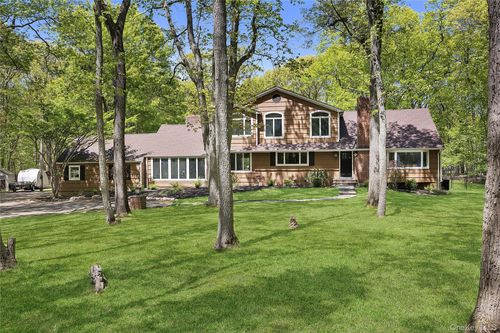 3 Pheasant Ln, Lloyd Harbor, NY, 11743-9724 | Card Image